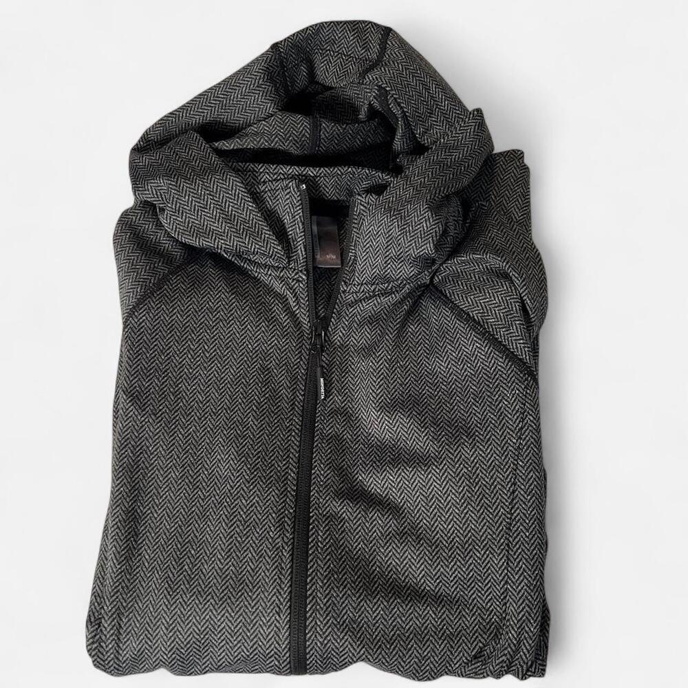 Mondetta - Women's Full Zip Athletic Jacket / Hoodie - Size Medium